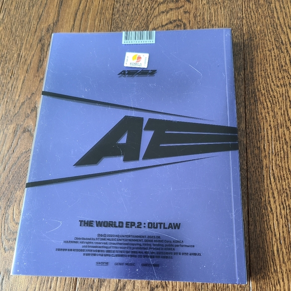 Ateez The World Ep.2 Outlaw album - Picture 2 of 2